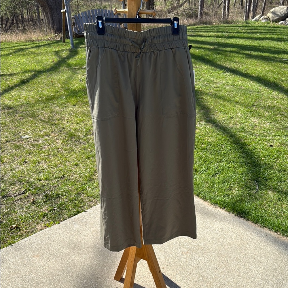 Chinos High-Waisted Relaxed Fit
